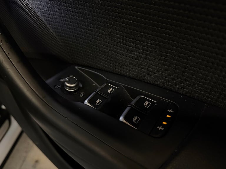 2018 Audi Q3 2.0 TDI S line Edition SUV 5dr Diesel Manual quattro Euro 6 (s/s) (150 ps) SUV Diese...