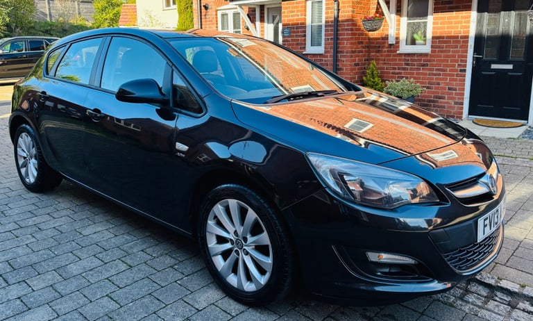 Vauxhall ASTRA J 2013 ,  1.4 PETROL 