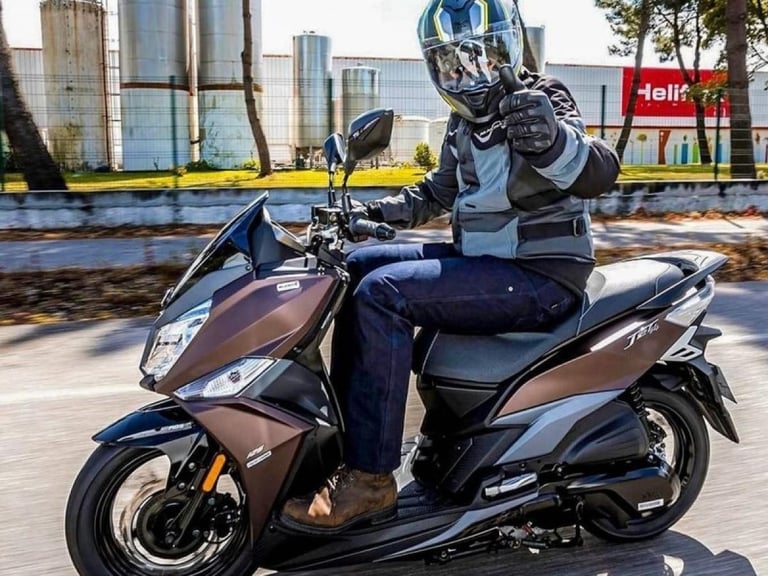 SYM JET 14 50cc Automatic Moped Scooter Learner Legal CBT Friendly Commuter
