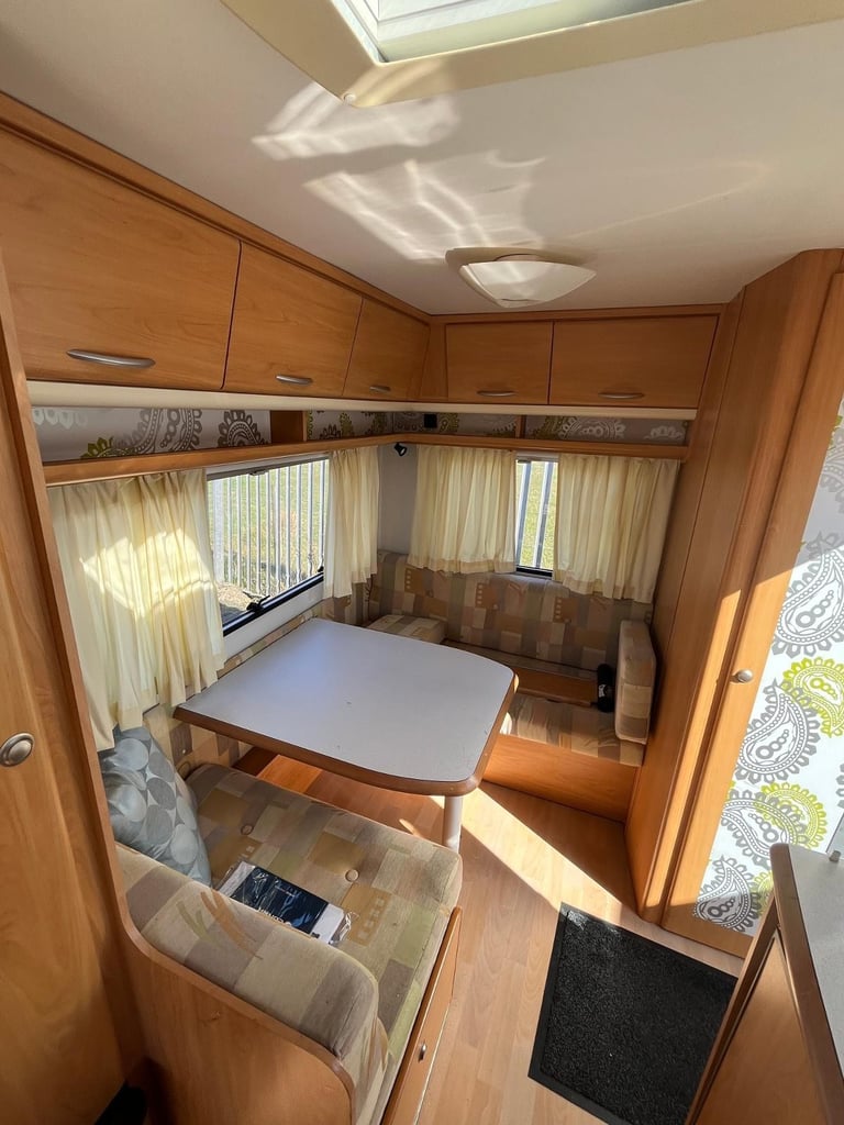 Lunar Chauto 4 berth fitted mover 