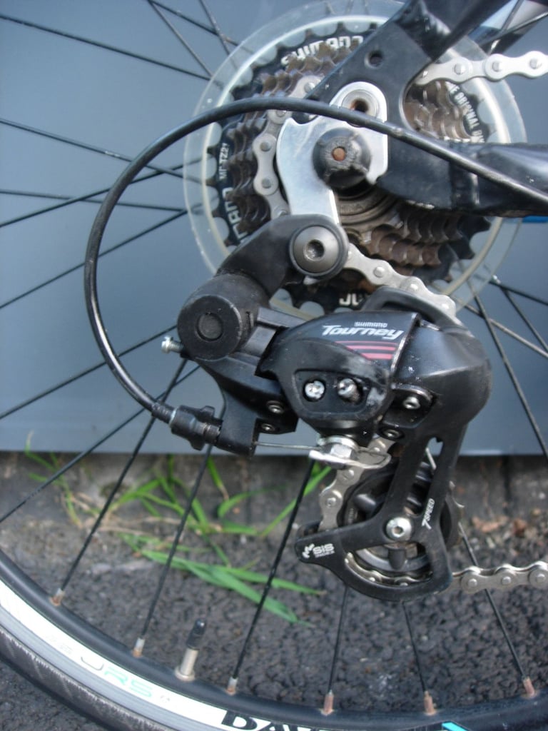 Junior Racing/ Road Bike by Dawes, black, Good Condition, JUST SERVICED, CHEAP PRICE!!!!!!!!!!!!!!!