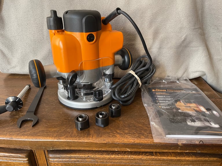 Triton JOF001 1/2inch, 1/4inch, above table adjustment, mint condition