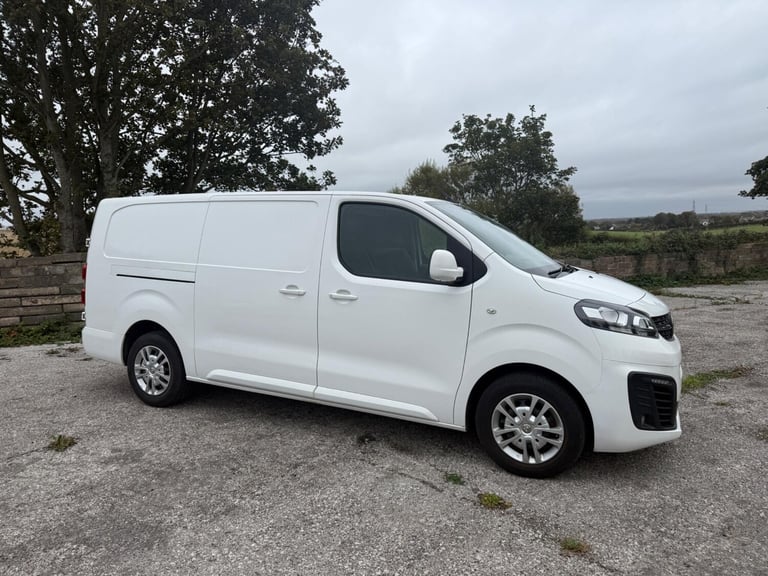 2020 Vauxhall Vivaro 1.5 Turbo D 2900 Sportive L2 H1 Euro 6 (s/s) 5dr PANEL VAN Diesel Manual