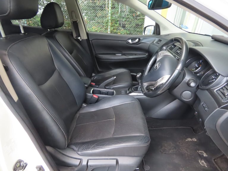 2014 Nissan Pulsar 1.5 dCi Tekna 5dr HATCHBACK DIESEL Manual