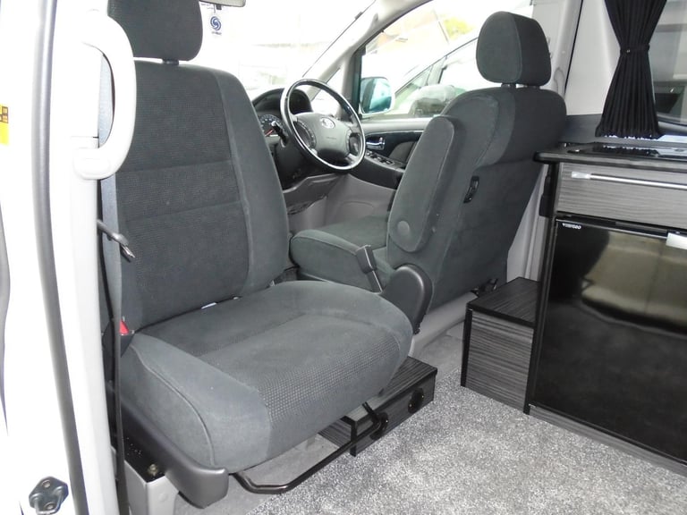  2007 TOYOTA ALPHARD CAMPER VAN ,MOTORHOME,~OFF GRID SOLAR PANEL~~ULEZ COMPLIANT