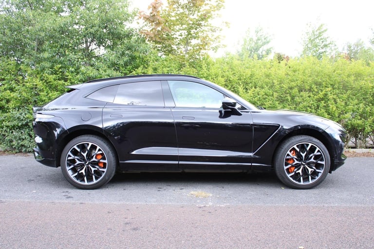 2021 Aston Martin DBX V8 550 5dr Touchtronic HATCHBACK PETROL Automatic