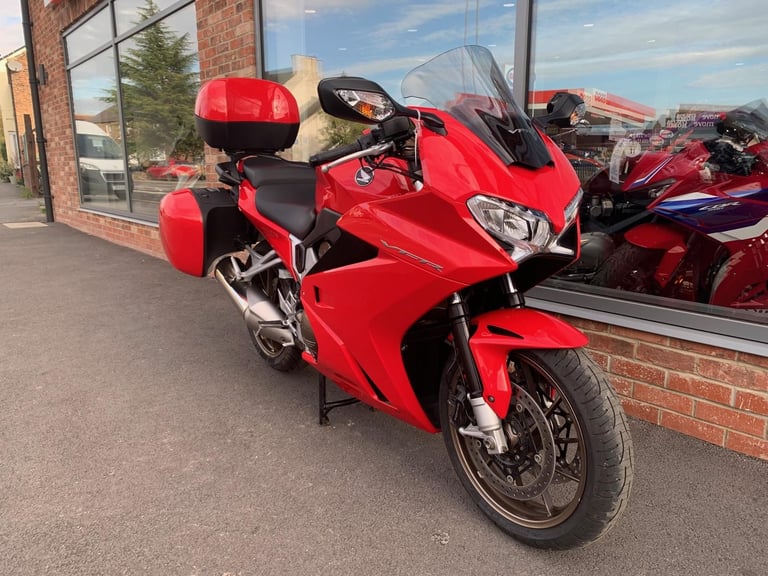 Honda VFR 800 - 2 YEAR WARRANTY 
