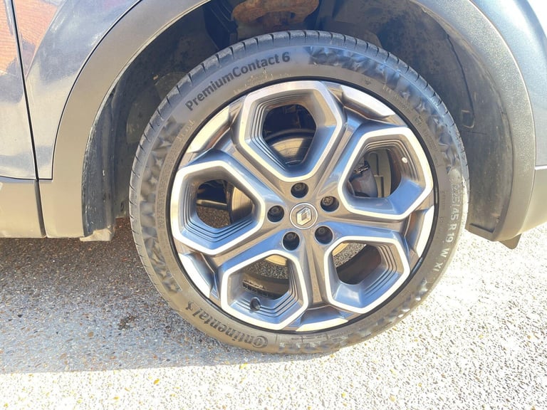 2017 Renault Kadjar 1.2 TCe Dynamique S Nav EDC Euro 6 (s/s) 5dr HATCHBACK Petrol Automatic