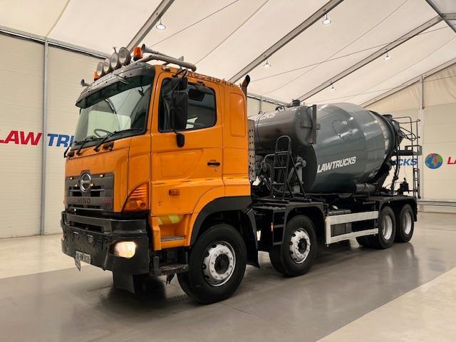 Hino 700 3241 8x4 Cement Mixer