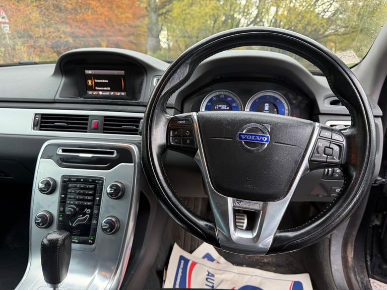 Volvo, V70, Estate, 2012, Semi-Auto, 1984 (cc), 5 doors