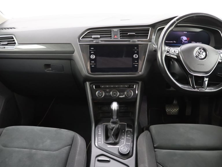 2018 Volkswagen Tiguan 2.0 TDI SEL SUV 5dr Diesel DSG 4Motion Euro 6 (s/s) (150 ps) Diesel Automatic