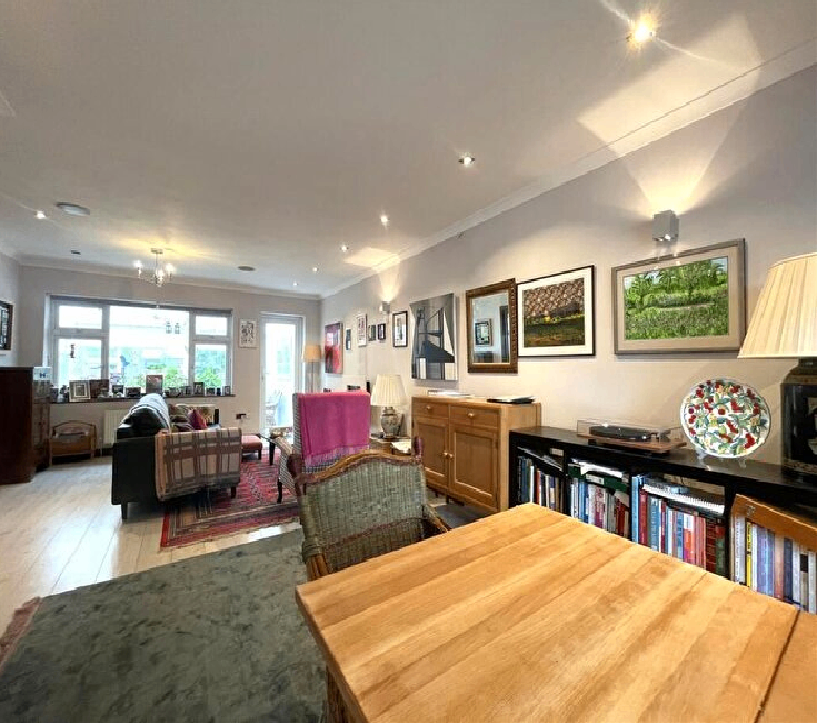 Spacious & Cosy 1-Bed Flat for Rent – NG7 2EF