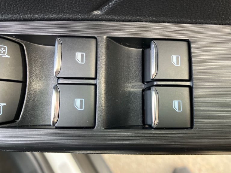 2025 Ford Kuga Kuga ST-Line 5 door 2.5L Duratec PHEV 243PS FWD CVT Automatic 5 Door PETROL/ELECTR...