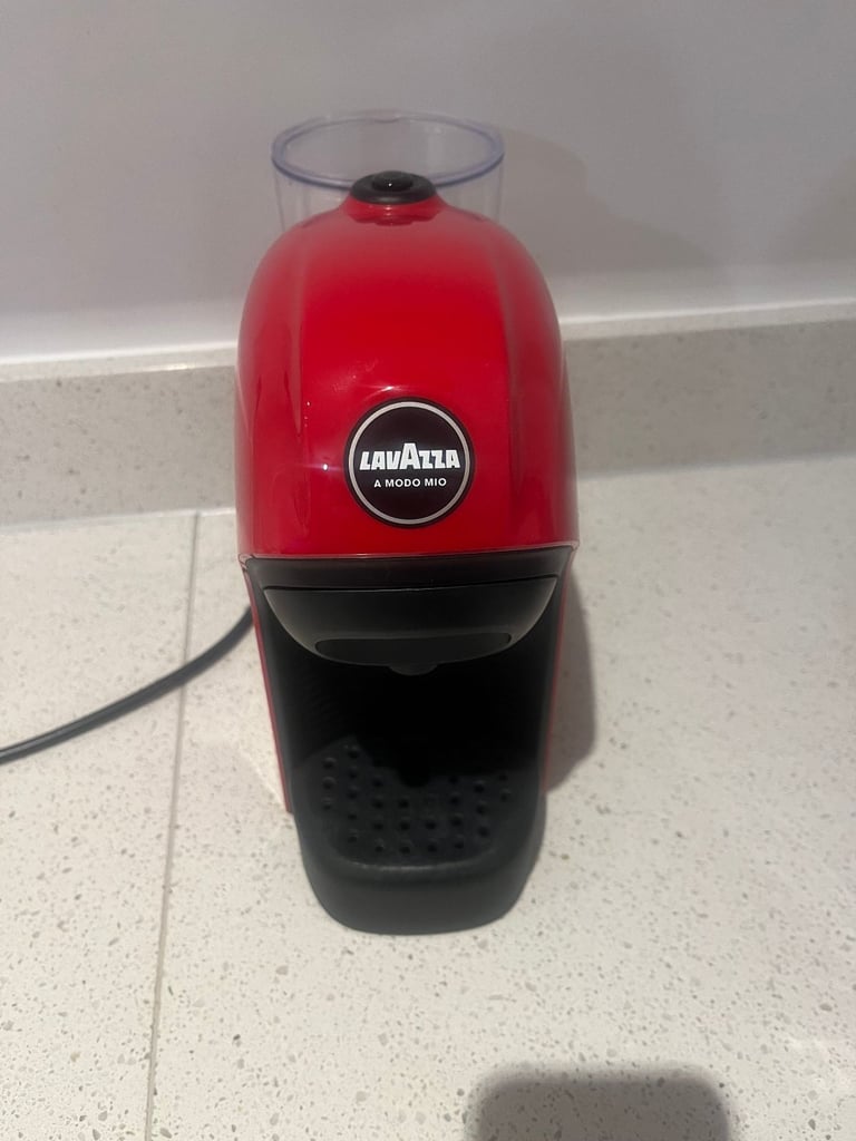 Lavazza A Modo Mio Capsule Coffee Machine (Red)