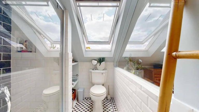 Bright 3-Bedroom Duplex with Terrace on Harley Road