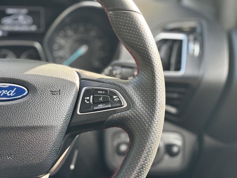 2019 Ford Kuga 1.5T EcoBoost ST-Line Edition Euro 6 (s/s) 5dr HATCHBACK Petrol Manual