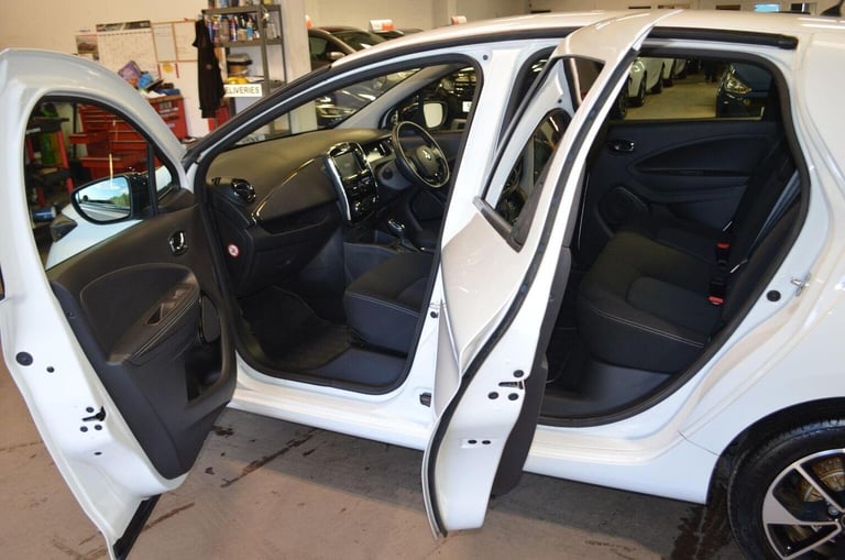 RENAULT ZOE R110 41kWh Dynamique Nav Auto 5dr (i) 2019
