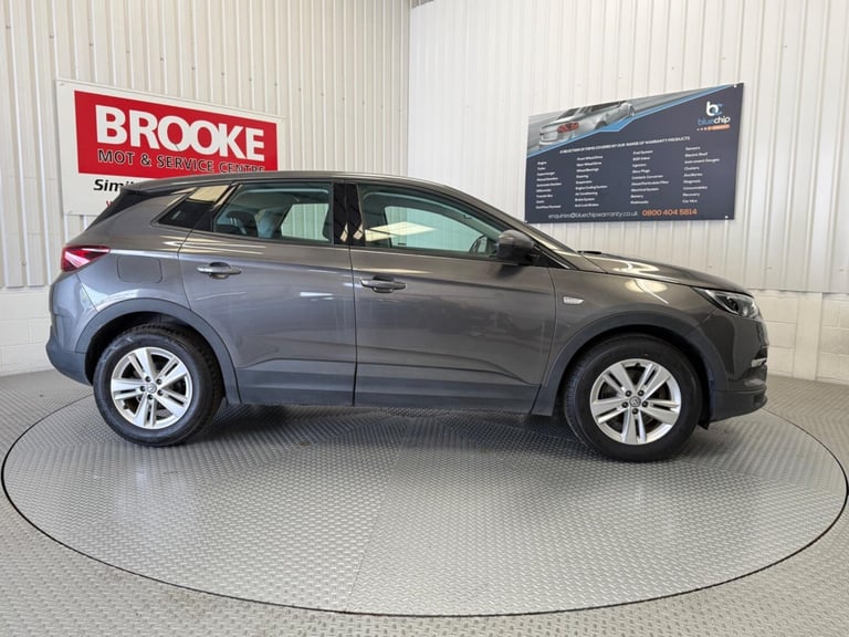 2018 Vauxhall Grandland X 1.2 Turbo SE Euro 6 (s/s) 5dr HATCHBACK Petrol Manual