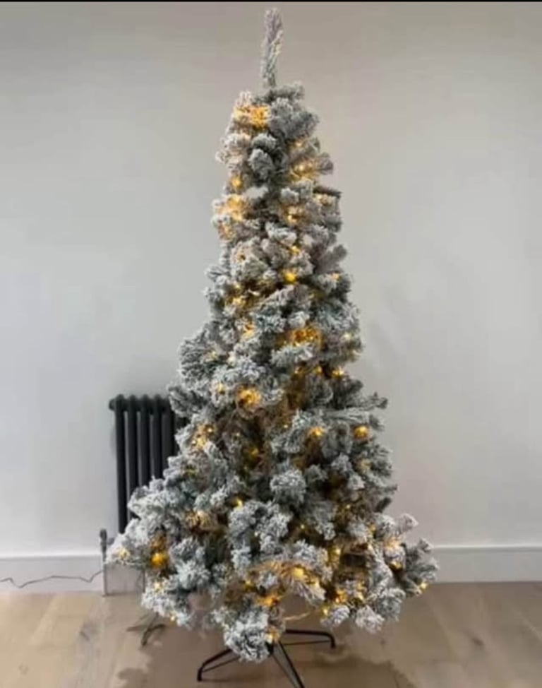 Brand new 6ft Christmas tree