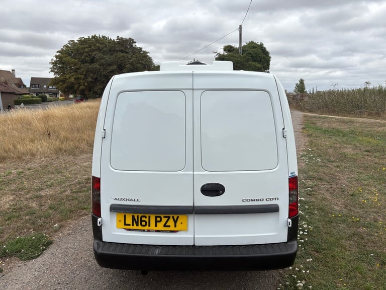 2011 Vauxhall Combo 1700 1.3CDTi 16V Van [75PS] CAR DERIVED VAN Diesel Manual