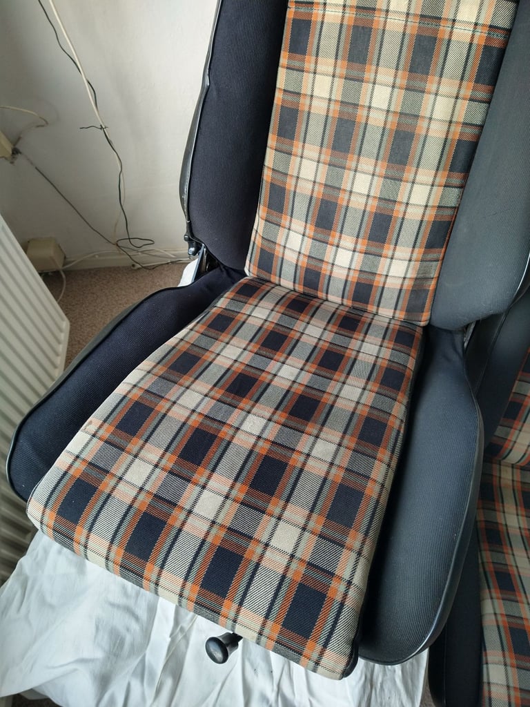 Ford Capri original Recaro seats + rear seat