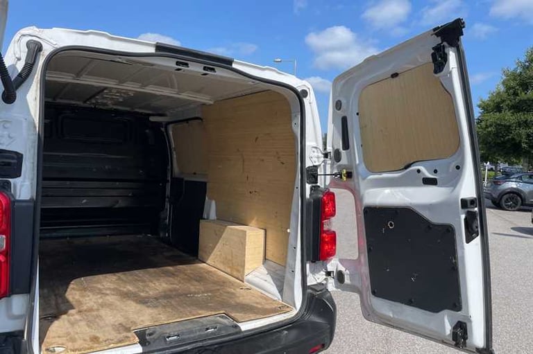 2022 Vauxhall Vivaro 1.5 Turbo D 2900 Dynamic Panel Van 6dr Diesel Manual L2 H1 Euro 6 (s/s) (10 ...