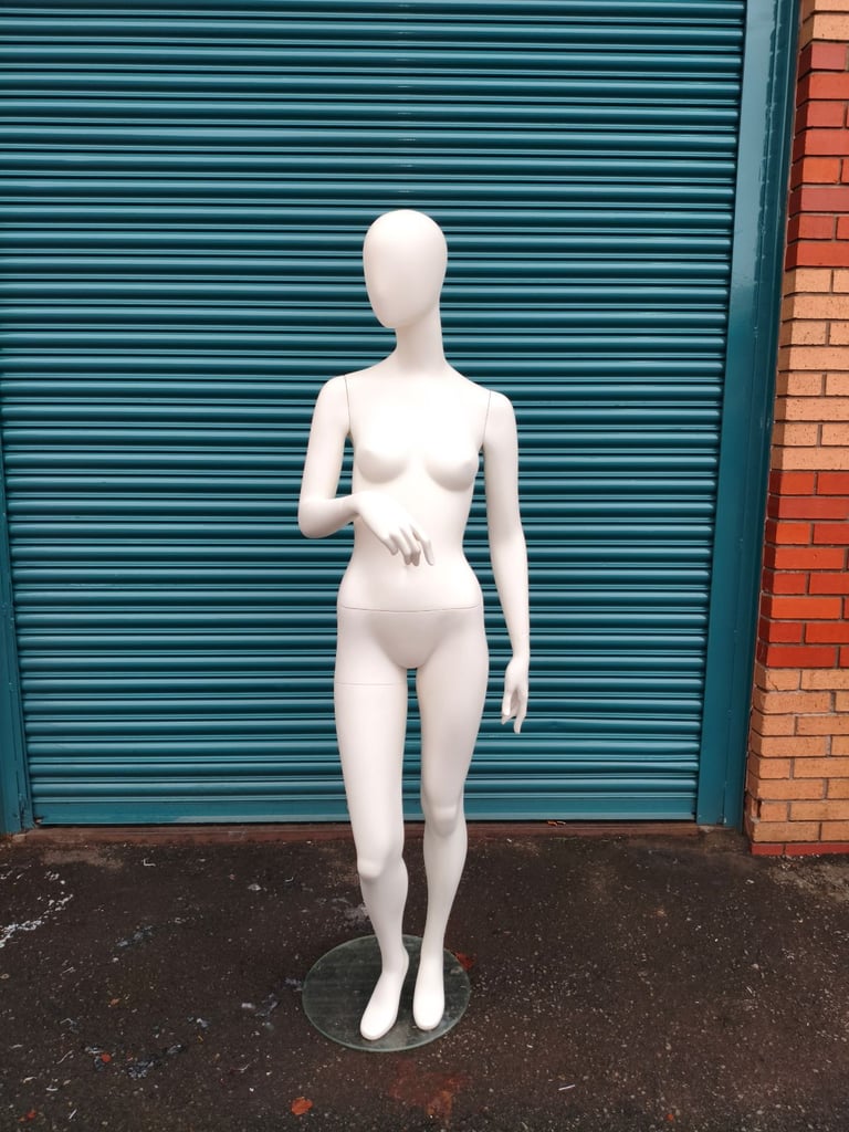 Female Full Body Mannequin Excellent Condition, With Head, Matte White Stand Included Shop Fittings