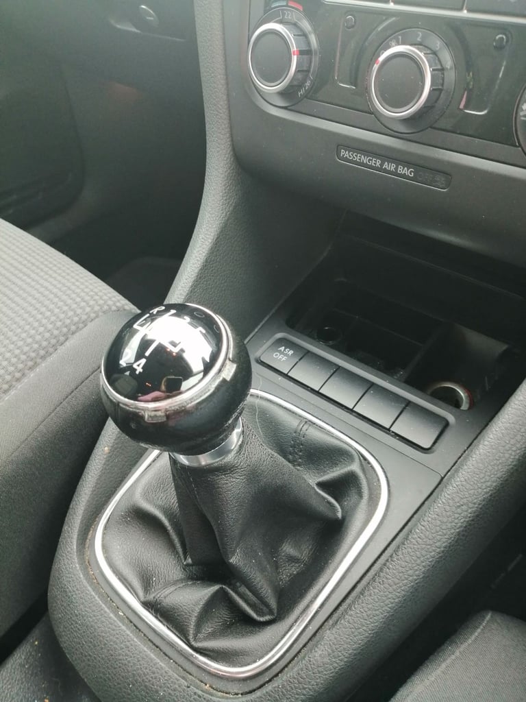 Volkswagen, GOLF, Hatchback, 2009, Manual, 1968 (cc), 5 doors