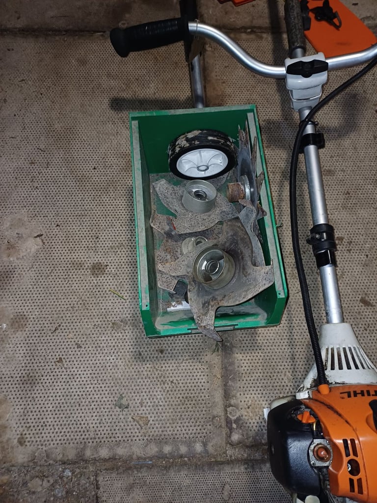 Stihl km90 multi tool