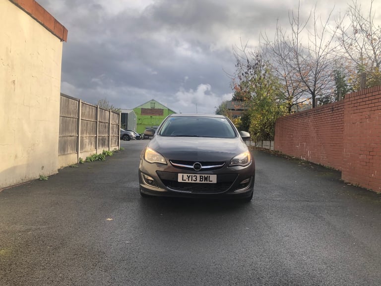 VAUXHALL ASTRA 1.4 SRI BARGAIN PRICE LONG MOT READY TO GO ✅