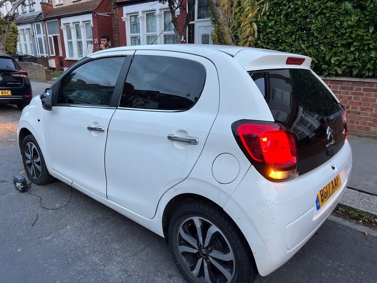 image for 2017 Citroen C1 1.2 Flair spec Petrol ULEZ free £20 Road Tax ** PROJECT **