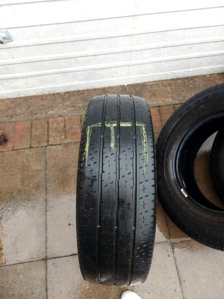 X5 tyres - Continental Vanco 2   215/70R 15C 109/107S