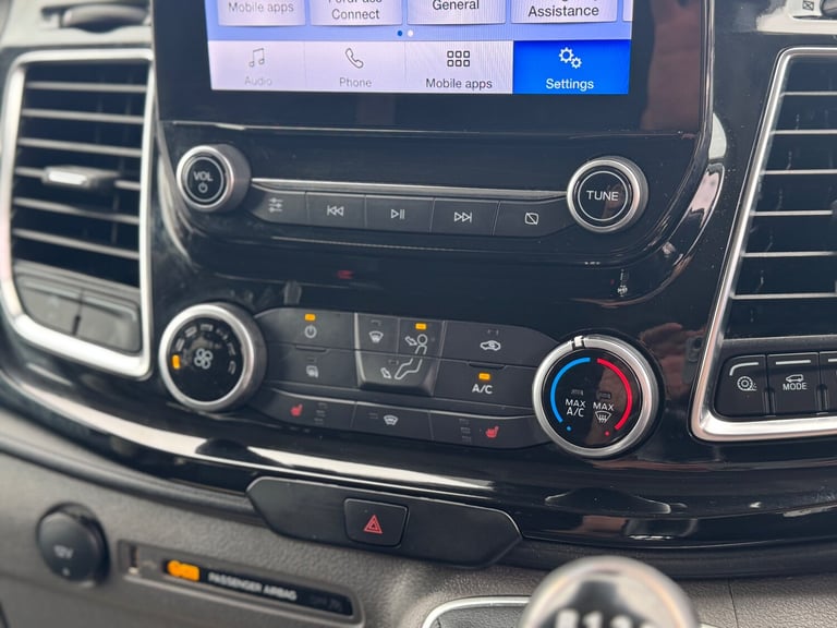 2022 Ford Transit Custom Ford Transit Custom 2.0 320 Limited  Crew Cab  Low