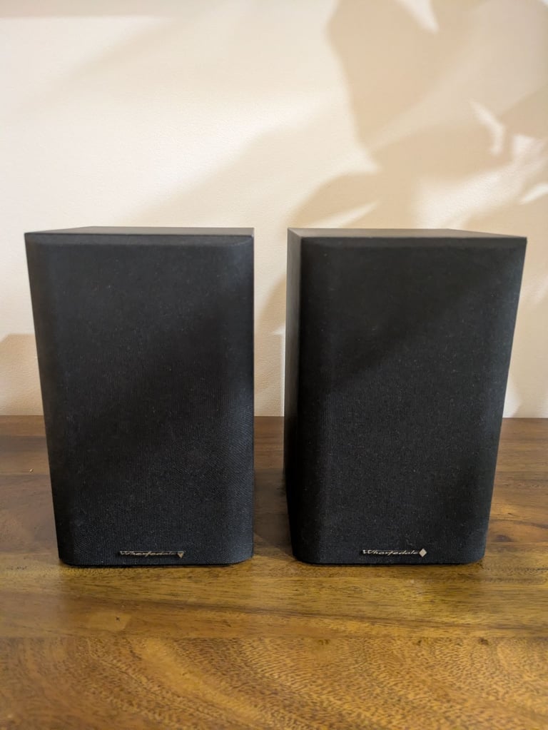 image for 2 x Wharfedale Diamond 9.0 Speakers with Cabling