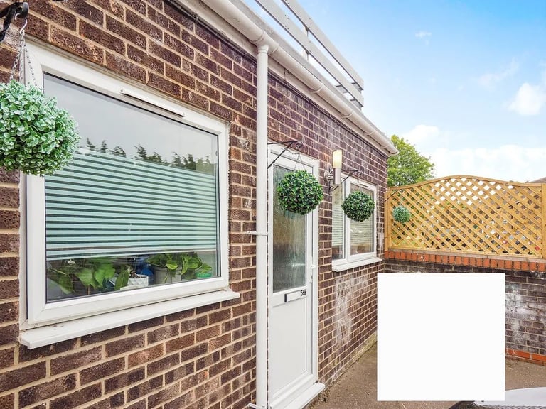 Wymondham,  spacious ground floor flat