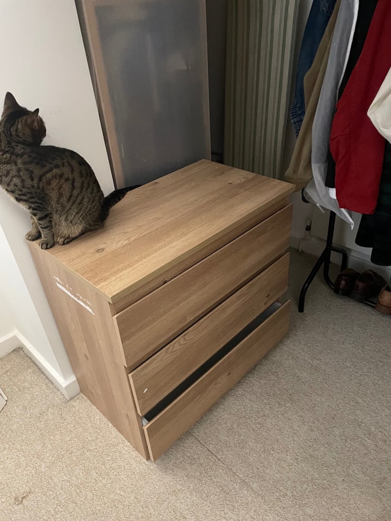 image for FREE chest of drawers