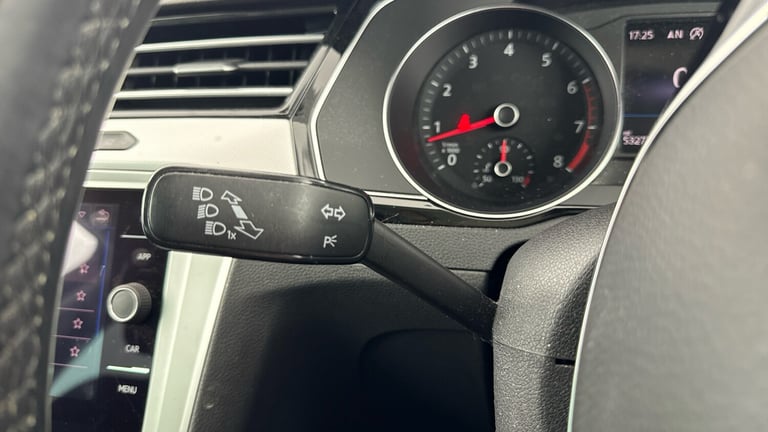 2019 Volkswagen Passat Se Business Tsi Evo Dsg Estate Petrol Automatic