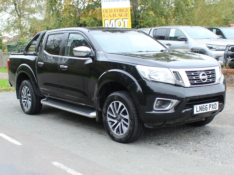 2016 Nissan Navara 2.3 dCi Acenta+ Pickup Double Cab 4dr Diesel Manual 4WD Euro