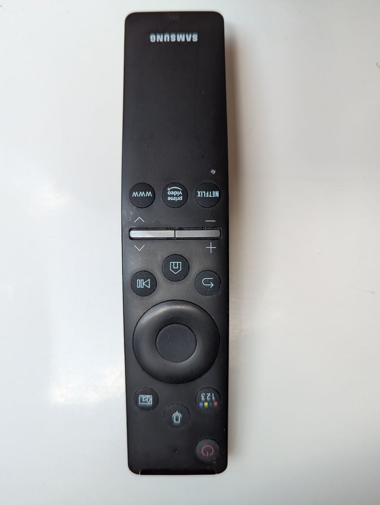 32 inch smart Samsung monitor screen