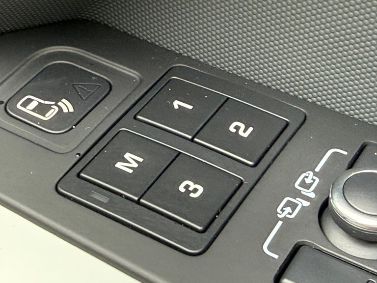 2022 Land Rover Defender 110 2.0 P400e 15.4kWh X-Dynamic HSE SUV 5dr Petrol Plug-in Hybrid Auto 4...