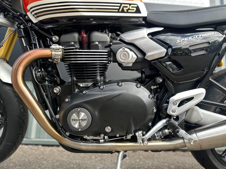 STUNNING BRAND NEW 2025MY TRIUMPH SPEED TWIN 1200 RS MOTORCYCLE 