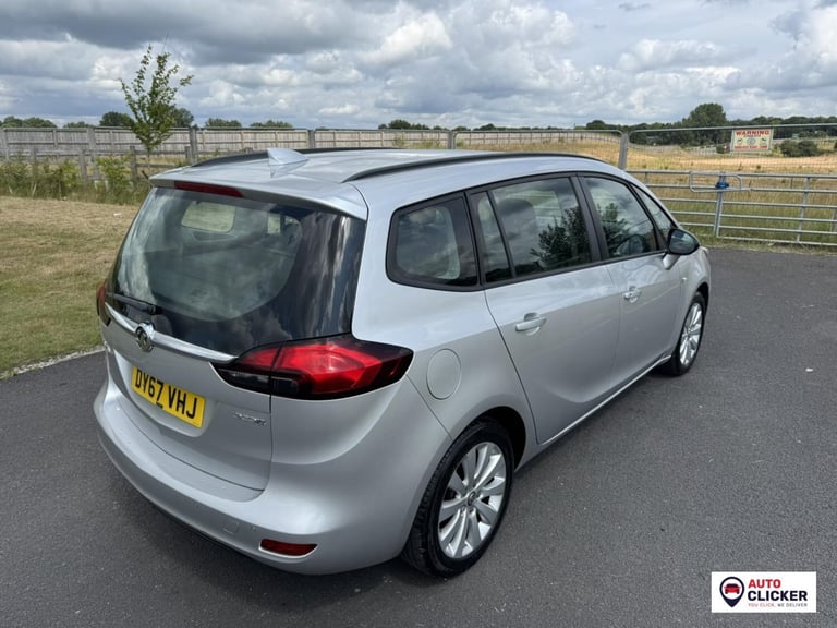 2017 Vauxhall Zafira Tourer 1.6 CDTi ecoFLEX Design MPV 5dr Diesel Manual Euro 6 (s/s) (134 ps) M...