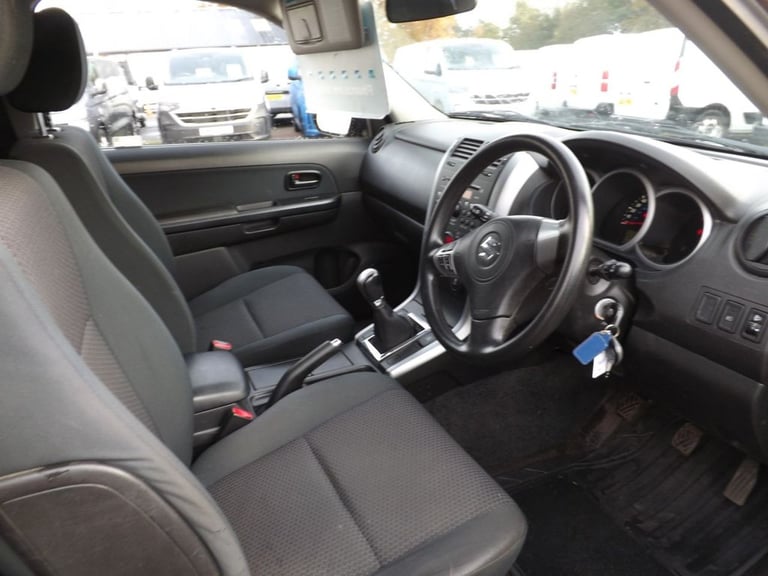 2013 Suzuki Grand Vitara 1.6 VVT SZ4 SUV 3dr Petrol Manual 4WD Euro 5 (106 ps) ESTATE Petrol Manual