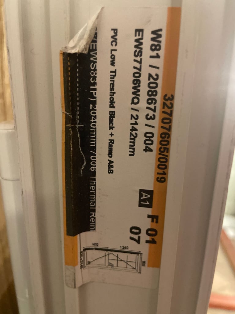 UPVC DOOR 214 x 83 cm NEW WAS INSTALLED IN SHOWROOM - UPVC DOUBLE GLAZED GEORGIAN DOOR (REF: DX120)