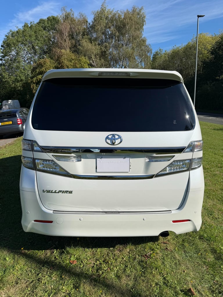 2012 TOYOTA VELLFIRE, WHITE,Golden Eyes 2, 2.4ltr. 7 Seater, Twin Sun roofs, 