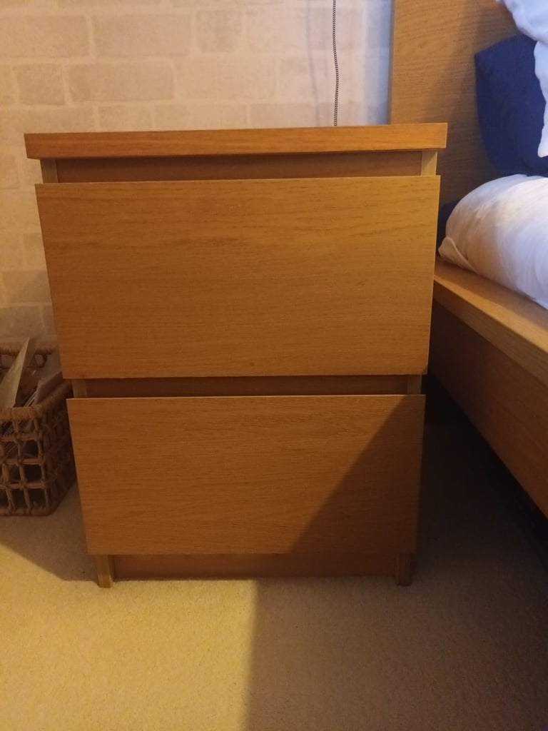 2 x bedside tables (medium brown) 