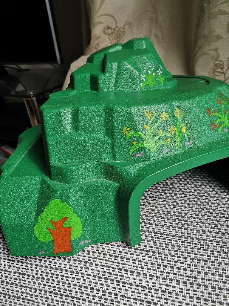Large green plastic Hill and Tunnel for wooden train track BRIO