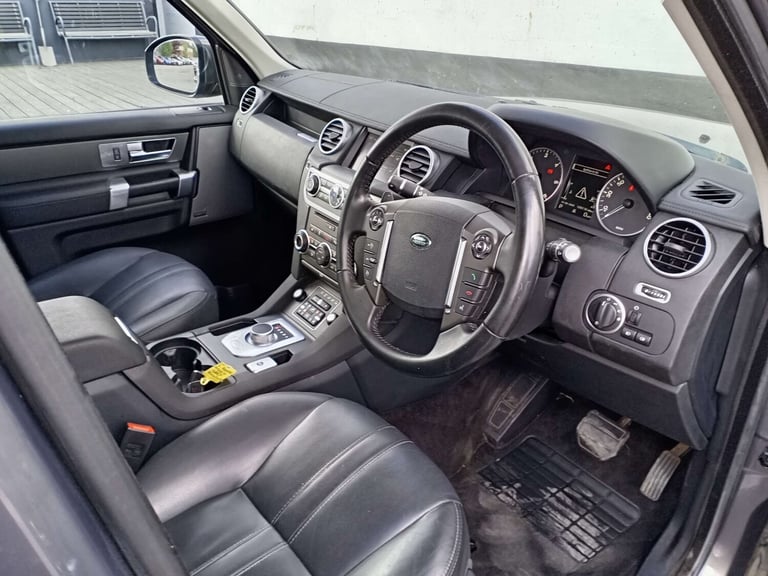 2016 Land Rover Discovery 3.0 SDV6 Graphite 5dr Auto ESTATE DIESEL Automatic
