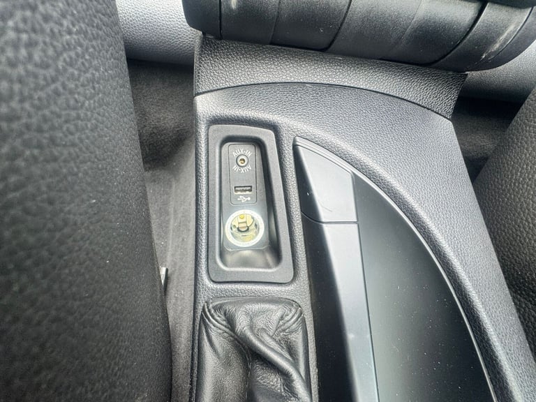 2013 BMW 1 Series 118i Sport Plus Edition 2dr CONVERTIBLE Petrol Manual