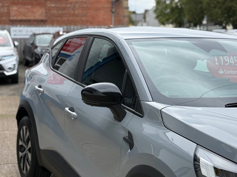 2025 Renault Captur 1.0 TCE 90 Evolution 5dr, UNDER 10 MILES, SEPTEMBER 2028 RENAULT WARRANTY,  H...